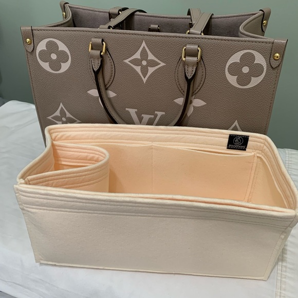 Louis Vuitton On-The-Go. MM , like new condition - Picture 6 of 9